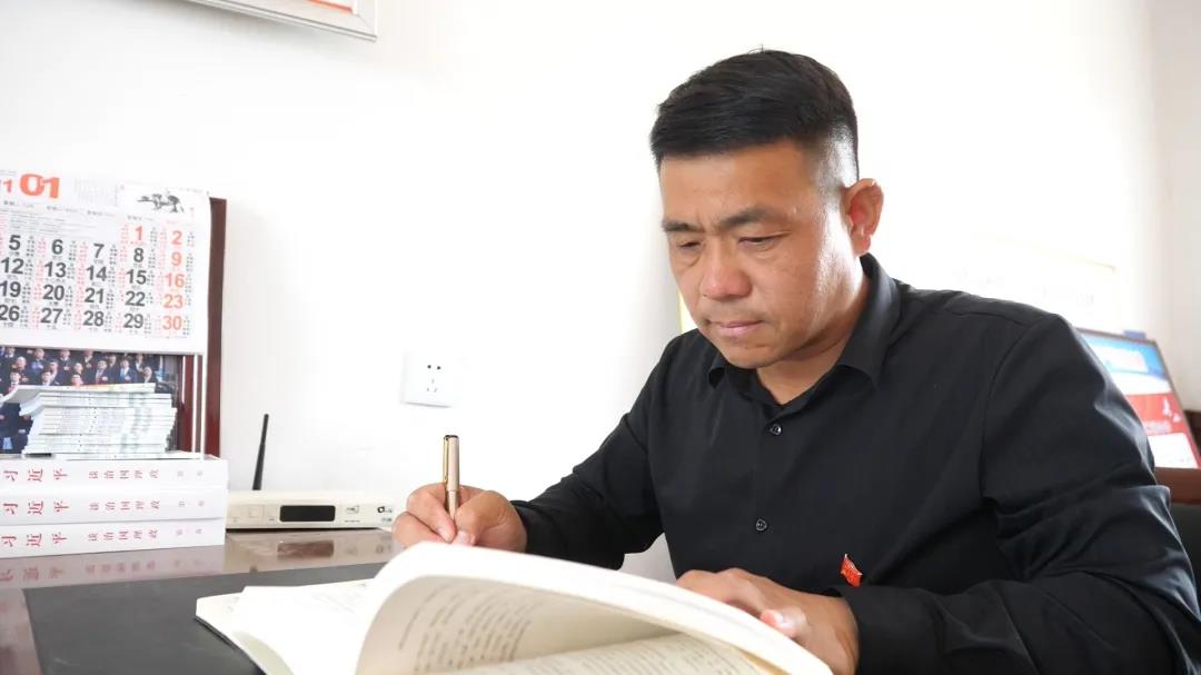 <b>爱磁县 作贡献 | 吕海诚：把村民当亲人</b>